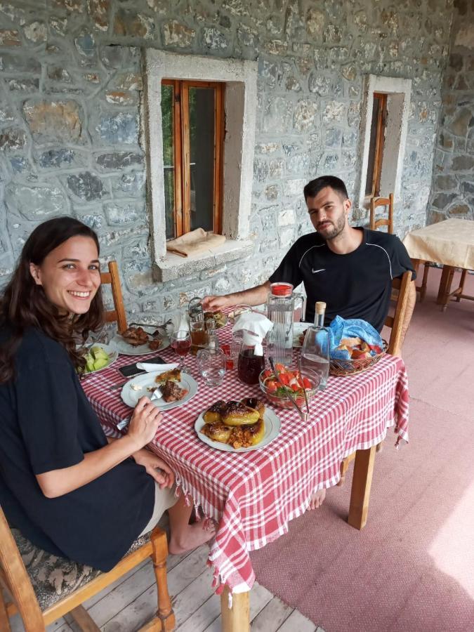 Bujtina Carku Ξενοδοχείο Theth Εξωτερικό φωτογραφία
