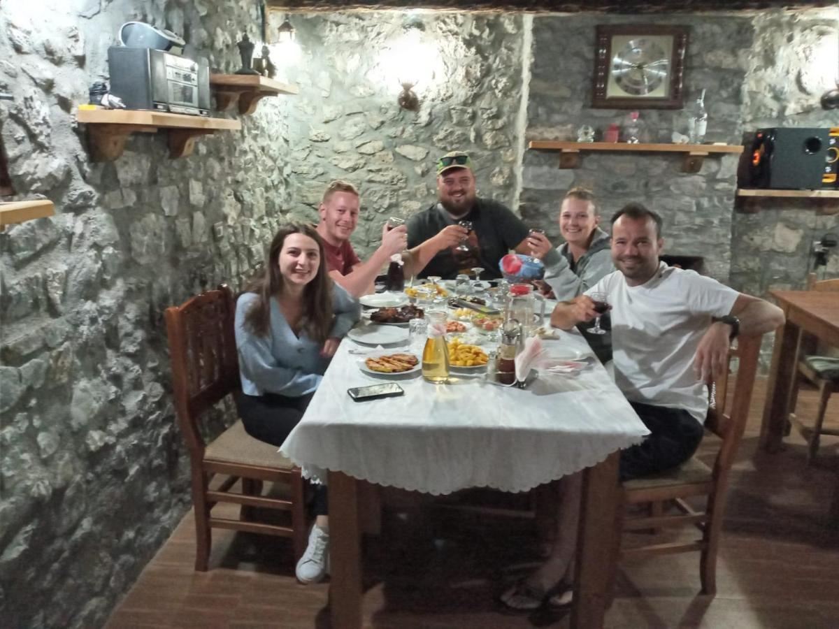 Bujtina Carku Ξενοδοχείο Theth Εξωτερικό φωτογραφία