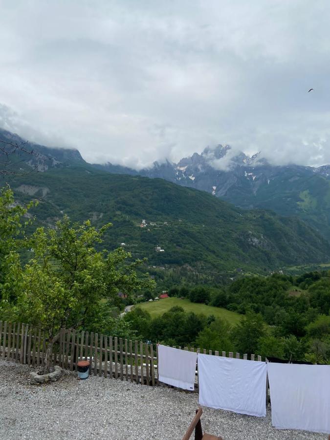 Bujtina Carku Ξενοδοχείο Theth Εξωτερικό φωτογραφία